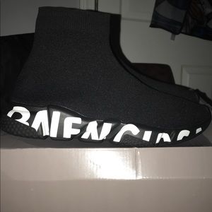 Balenciaga graffiti